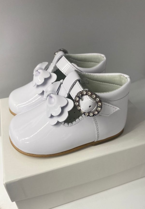 Andanines 242263 White Patent Bow Shoe