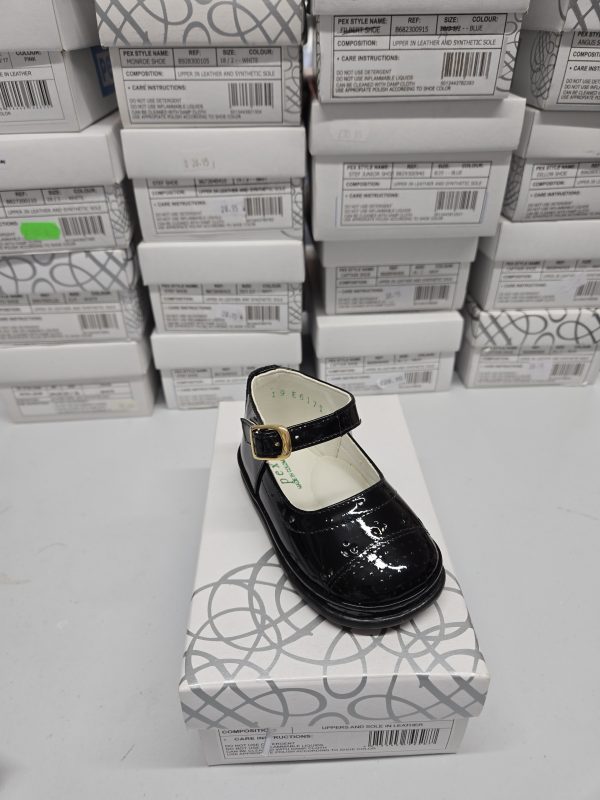 Pex Petra Black Patent Leather Shoe Size 19/3