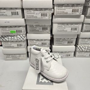 Pex Marcus White Leather Boot Size 18/2 or 20/3.5