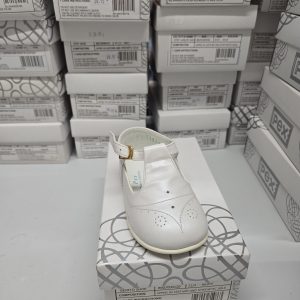 Pex Ellie Off White Leather Shoe 20/3.5
